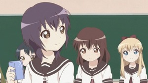 歳納 京子、船見 結衣、モブ