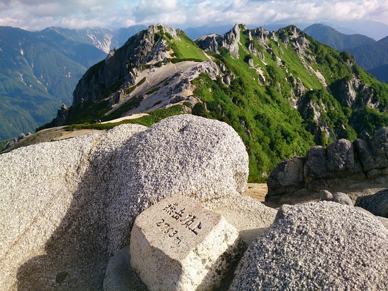 燕岳山頂!