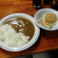 阿曽原温泉小屋の夕食はスパイシーなカレー♪