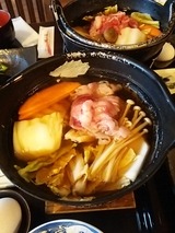 メインの牛すき焼き鍋