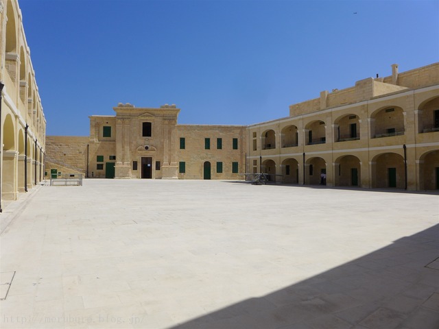 国立戦争博物館 The National War Museum