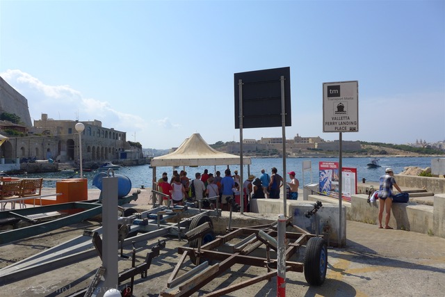 スリーマへのフェリー Sliema Ferry