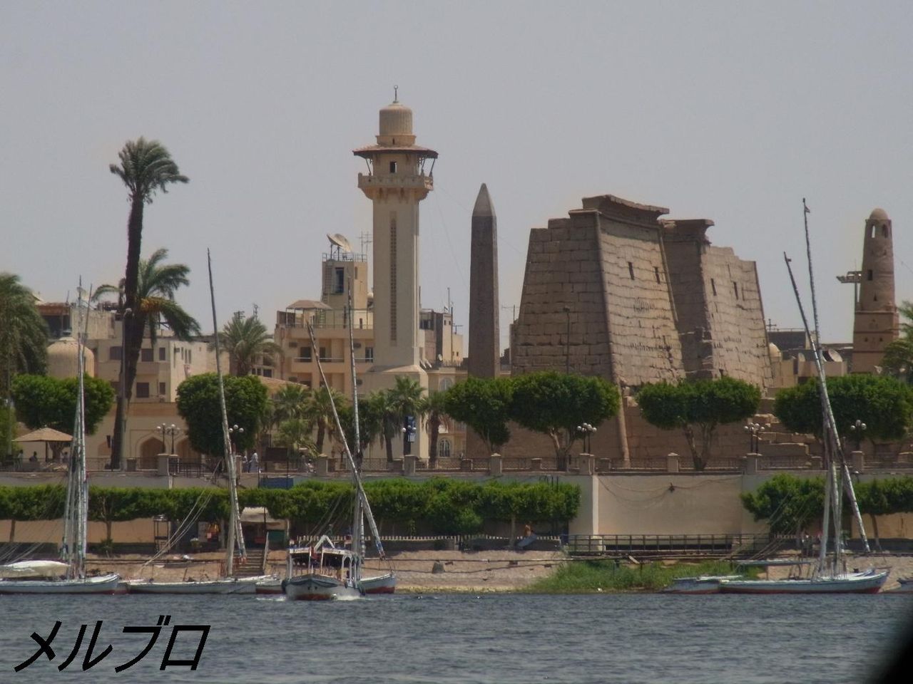 ルクソール神殿のオベリスク