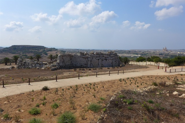 ジュガンティーヤ神殿 Ggantija Megalithic Temples