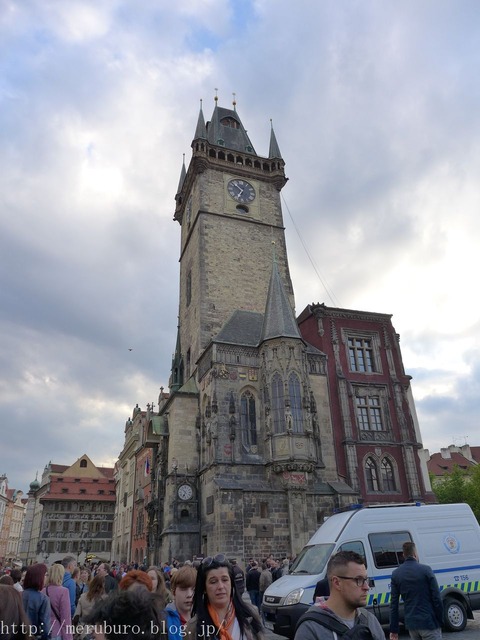 旧市庁舎と天文時計 Old Town Hall and Astronomical Clock