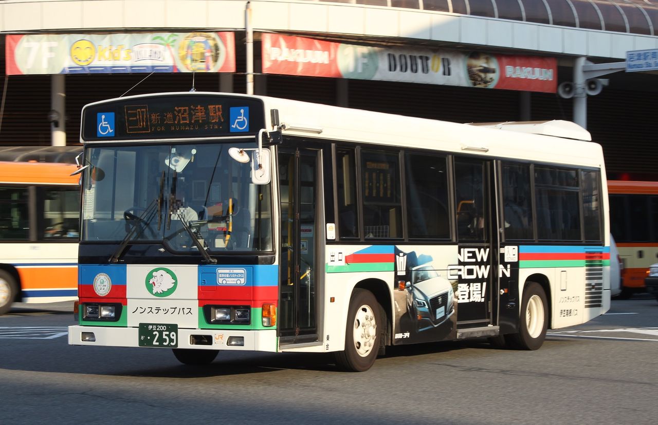 伊豆箱根バス 瀬戸ノ谷車庫