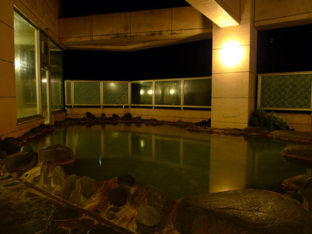 観月の湯 露天