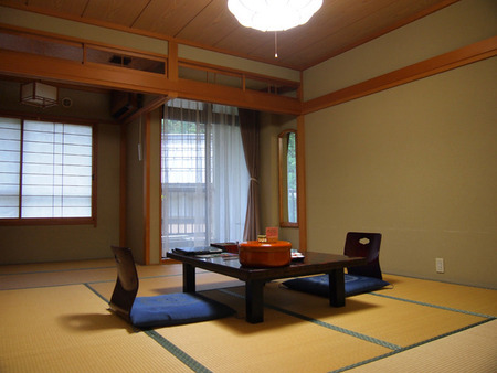 孫九郎 部屋