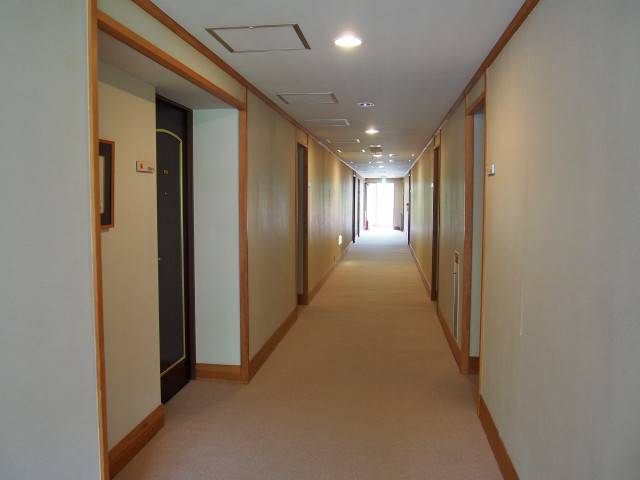 館内
