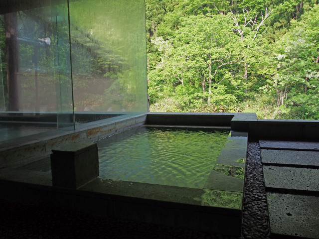 時と光の湯 露天風呂