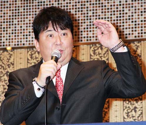 嶋大輔氏会見なのに出馬も政党も「白紙」