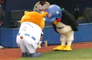 つば九郎とスターマン