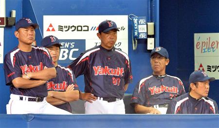 小川監督スワローズベンチ
