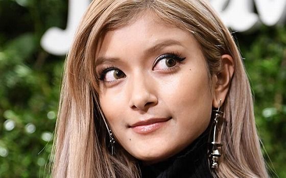 ローラ