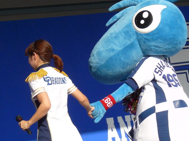 女ドラゴンズ