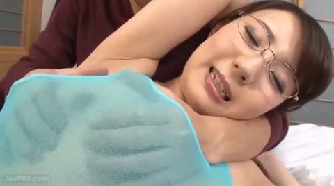 メガネ家庭教師の橘優花