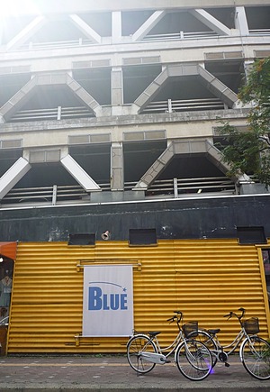 20120909信号待ち@盛岡市