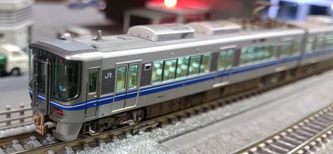 521系 室内灯、ウェザリングあり 521系 室内灯、ウェザリング