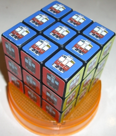 「レア」　阪急電車　7000系　立体２Ｘ２Ｘ２ルービックキューブ Hanキューブ（阪急電車パズル) : ルービックキューブ日記