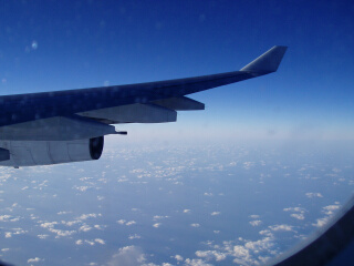 PC070042_20041207_flight