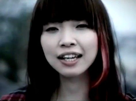 自由気ままに : YouTube音楽PV 紅葉 ～momiji～ 「スノーフレーク」