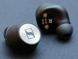 MOMENTUM_TrueWireless