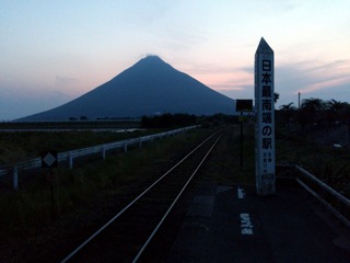 西大山駅3