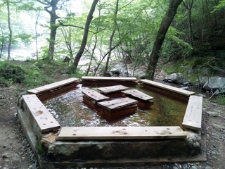 不動の湯足湯