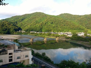 いつつばしの里からの錦帯橋