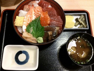 伊豆海鮮丼
