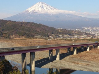 富士山と富士川大橋