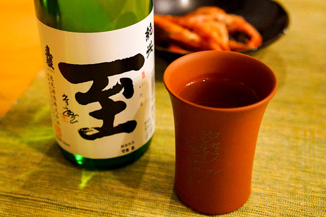 佐渡の酒真稜至と高千の甘海老無名異焼
