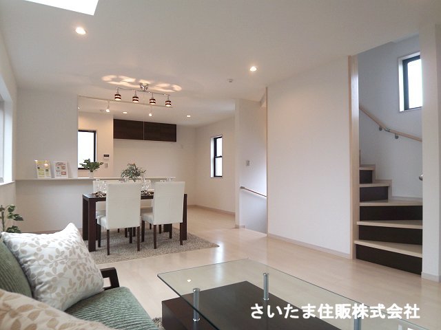 1078040541 LDK (3)