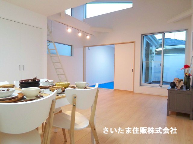 1003038411 LDK