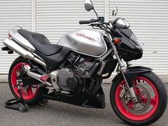 ホーネット250 フロントフェンダー　リアカウルセット ホーネット250用フロントフェンダー、リアフェンダー、アンダー