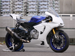 yzf-R1純正フルカウル、タンク付き値下げ！ 23~ZX-4R/RR用 ◾️フルカウル/レース用 9月28日鈴鹿ツイン