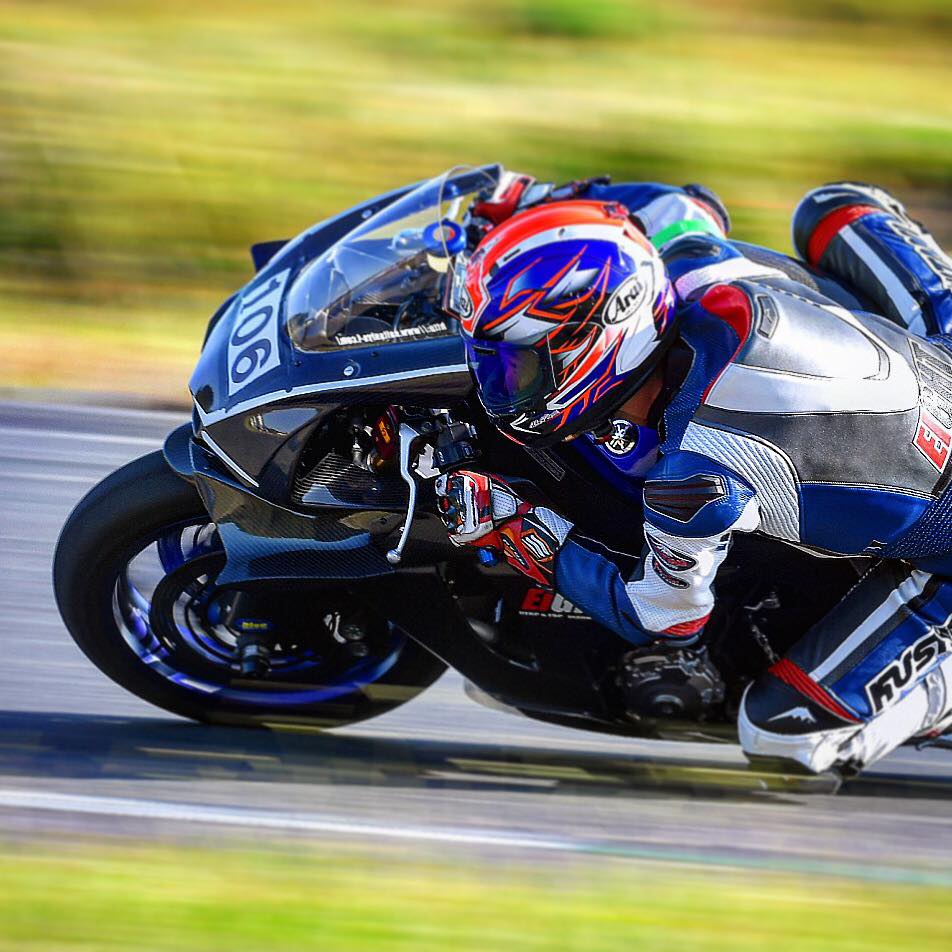 Yzf R1にウィングレットを取り付けて鈴鹿ツインサーキット 1750m を走ってみました 才谷屋ファクトリー バイクブロス