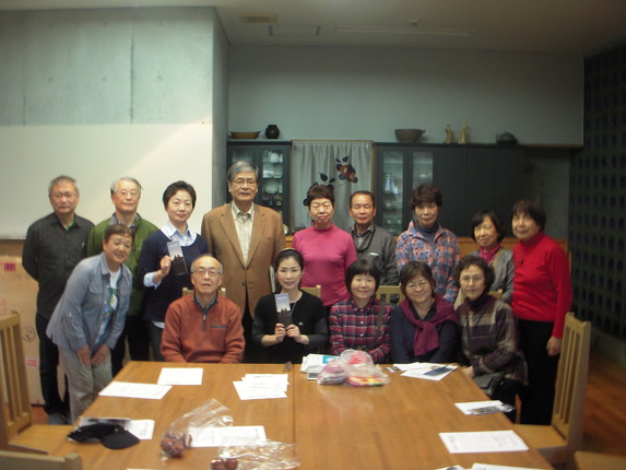 佐喜間美術館長さん&辺土名さんとDSCN0758
