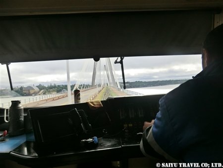 パラグアイへと続く橋