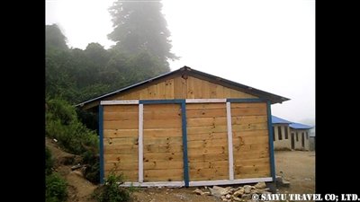 パタンジェ村学校修理完了3