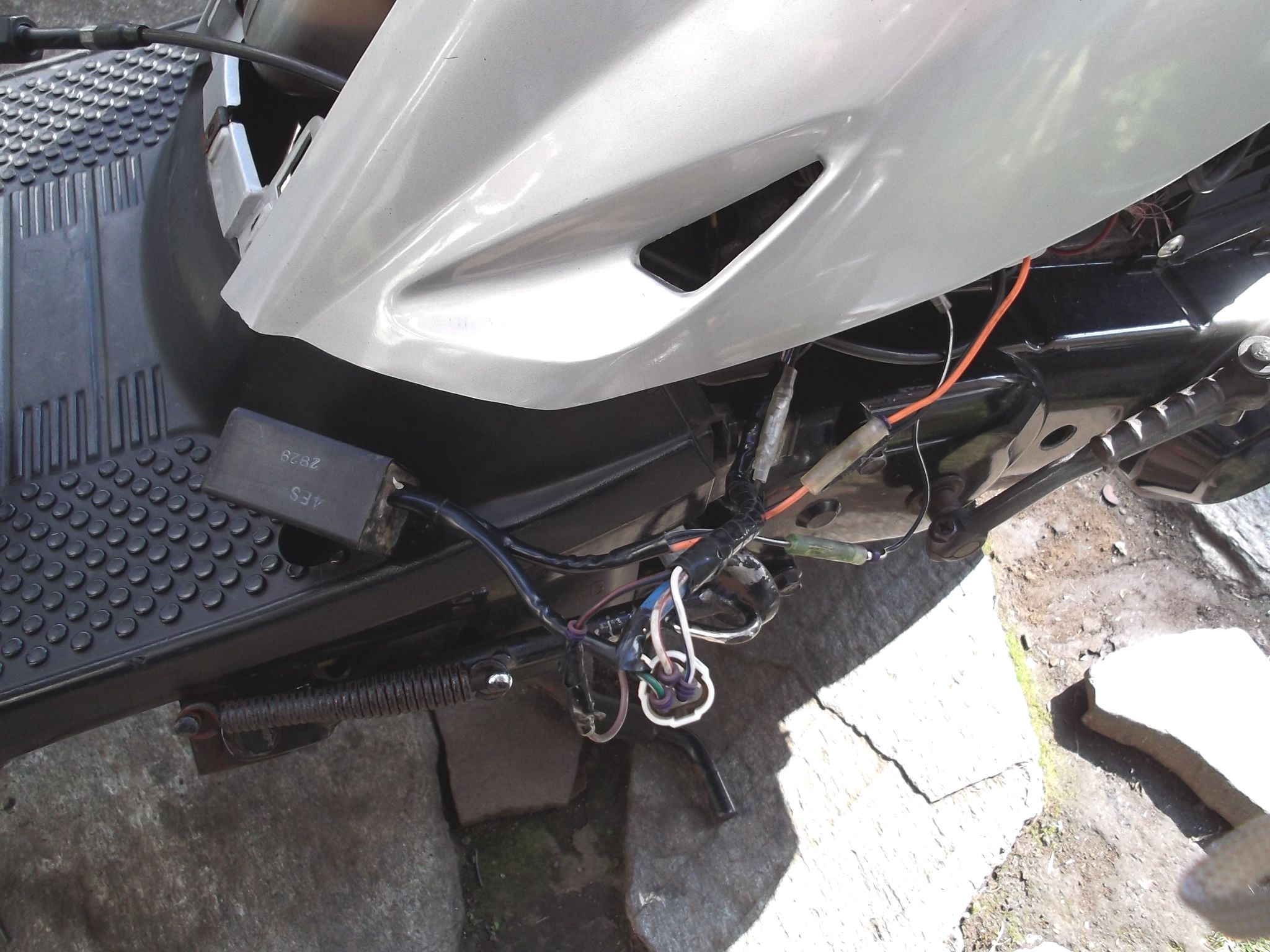 YZ80(4GT)CDI取り付けorオイルポンプ的なぁ～ Mr.Boo!＠軒下