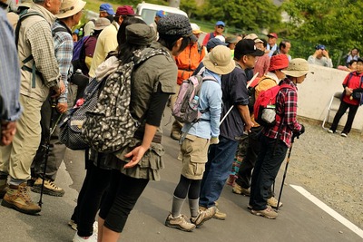 遠野町、滝富士登山2