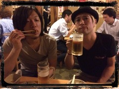 BrBR967CYAAmM_V