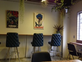 2F ROOMSERVICE CAFE