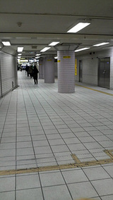 地下なので、傘要らず