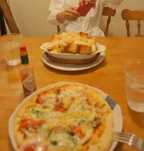 カフェひぐらしピザ