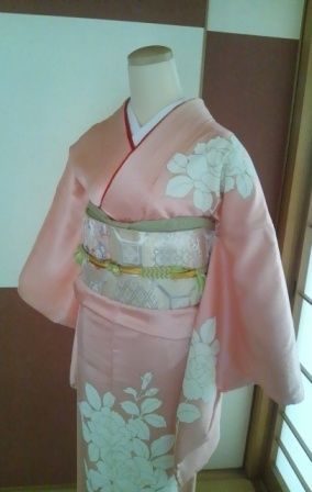 ピンク付け下げ白帯前
