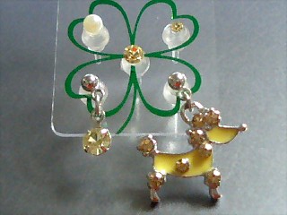 ピアス
