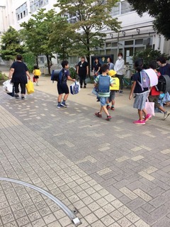 大久保小20170829あいさつ運動1