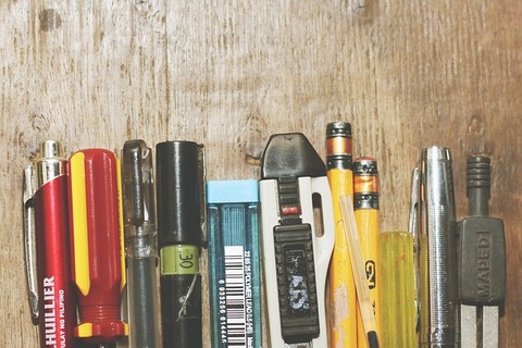 writing-implements-1285329_640